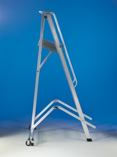 Складская стремянка Svelt Castellana 15 ступеней-9